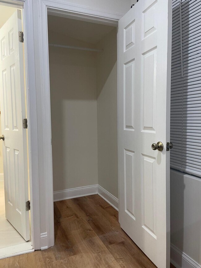 Foto del edificio - 6314 Foote St