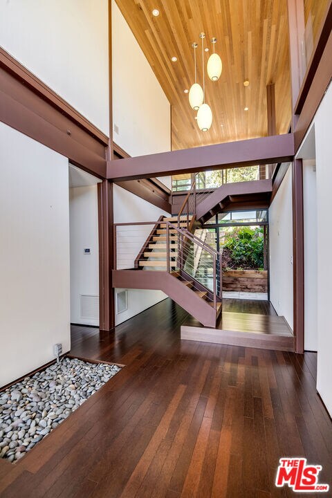 Foto del edificio - 12321 Rochedale Ln