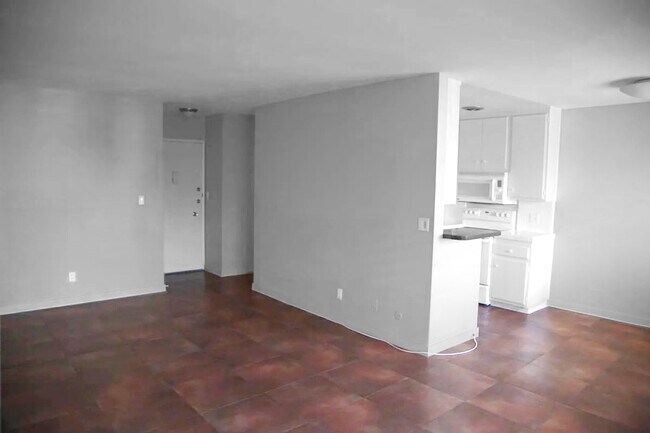 Sala de estar - 1233 N Flores St
