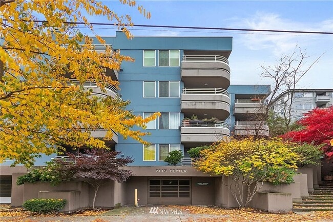 Building Photo - 2145 Dexter Ave N