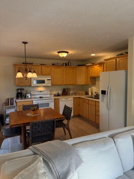 Foto del edificio - 1761 St Joseph St