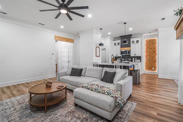 Building Photo - 17172 Mary Martin Dr