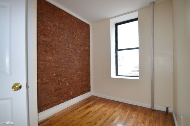 Building Photo - 2 br, 1 bath  - 522 W 136th St