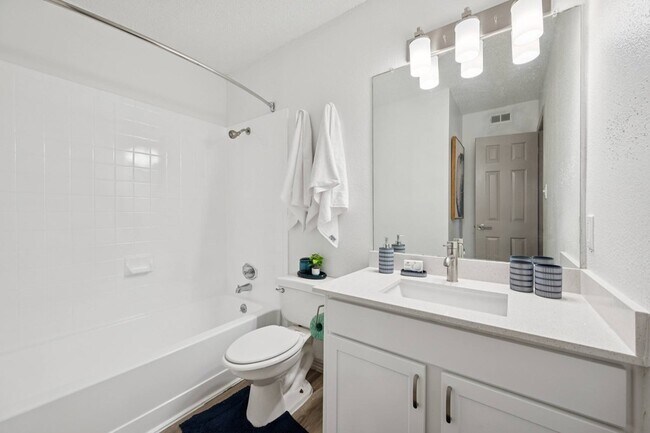 Foto del edificio - 9024 Northgate Blvd