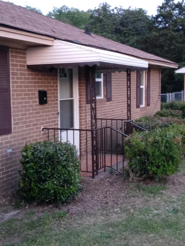 Foto del edificio - 1144 Herman Lodge Blvd