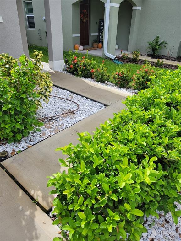 Building Photo - 2279 Delhi Pl