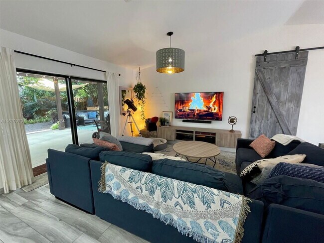 Photo - 9301 SW 165th St House