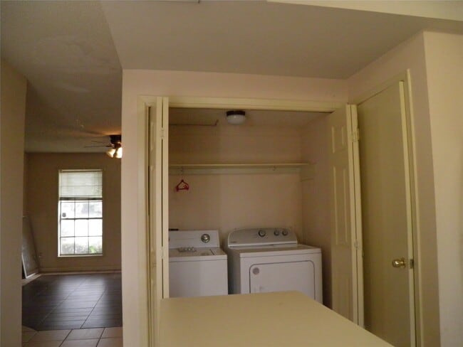 Foto del edificio - 2910 Grants Lake Blvd