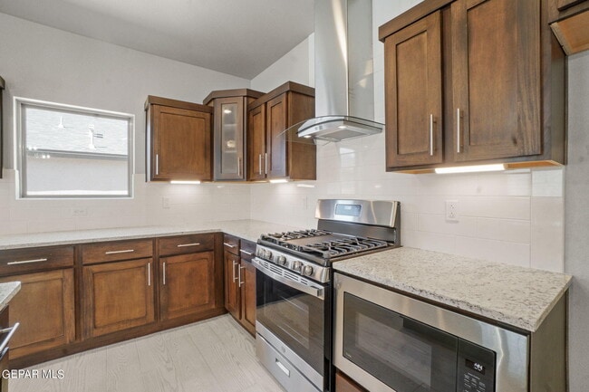 Building Photo - 7520 Enchanted Pt Dr