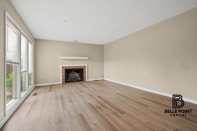 Foto del interior - 2401 S 50th St