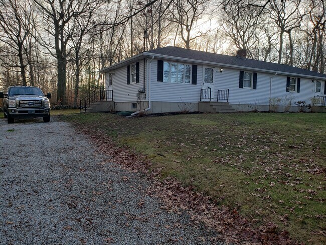 Building Photo - 507 Hancock St