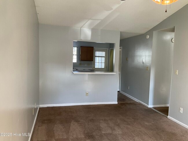 Building Photo - 1526 Tramway Ct