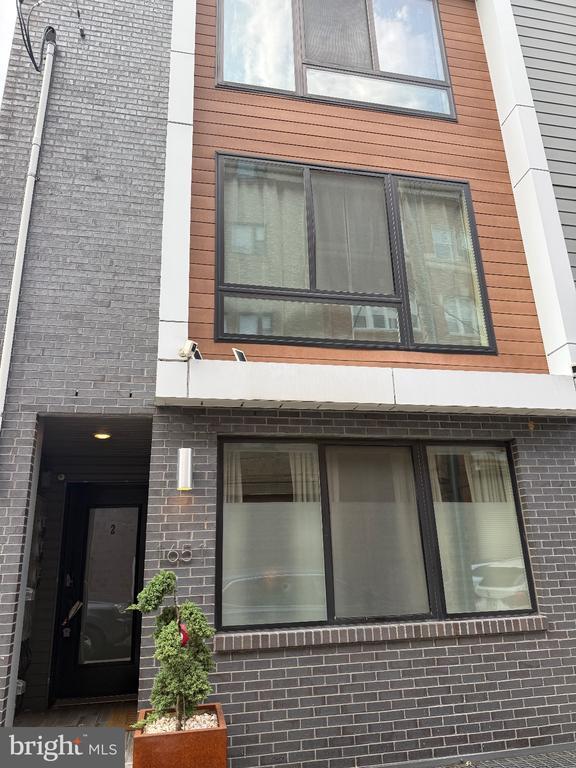 Foto del edificio - 1651 E Eyre St