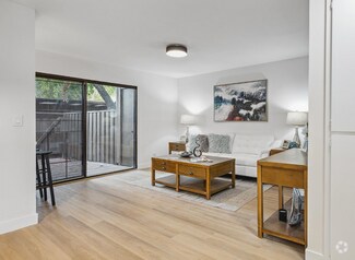 Building Photo - 1701 Mahogany Way