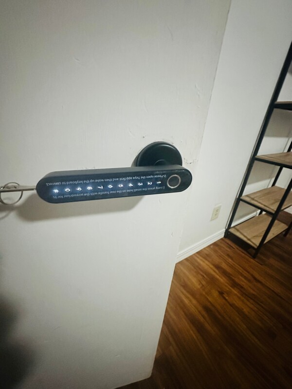 Foto del edificio - 8507 Wynlea St