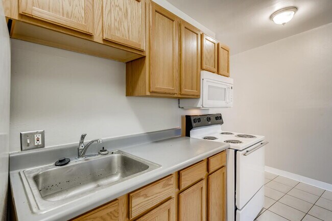 Foto del edificio - 5540 S Sherman St