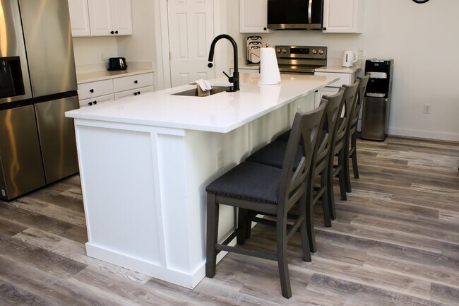 Foto del edificio - 5015 Reeder St