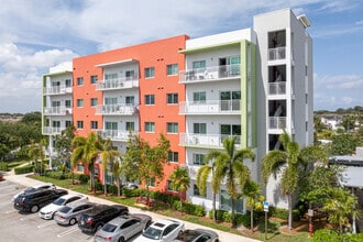 Building Photo - The Club at Crystal Lake