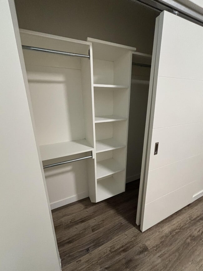 Building Photo - 5623-5623 Fenwick St