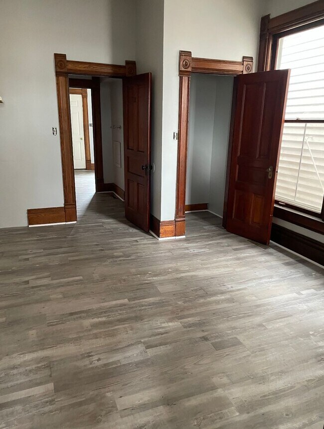 Foto del edificio - 101 W Linden Ave