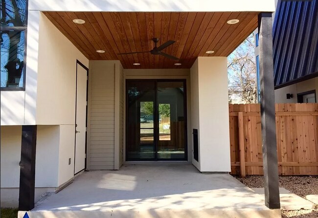 Foto del edificio - 5619 Adams Ave
