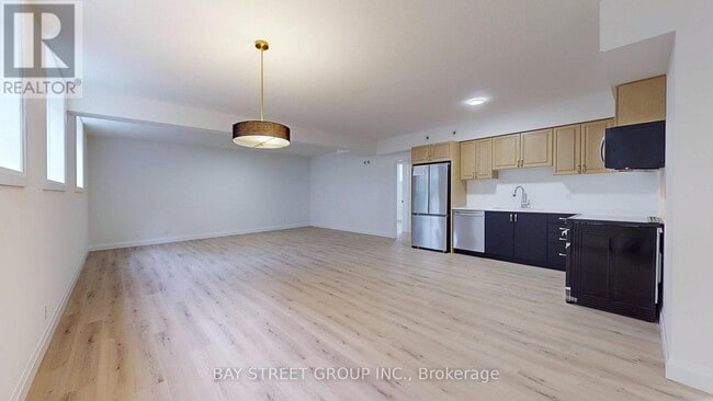 Building Photo - 242 Mt Pleasant St