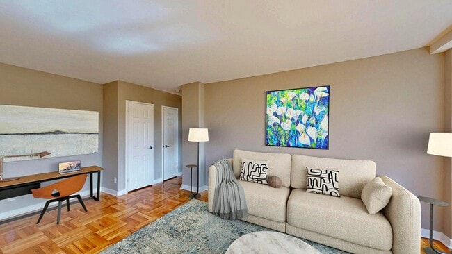 Building Photo - 1600 East