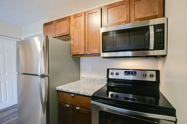 Foto del edificio - 1337 Arkwright St N