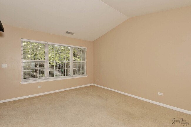 Foto del edificio - 1187 N Red Oak Cir