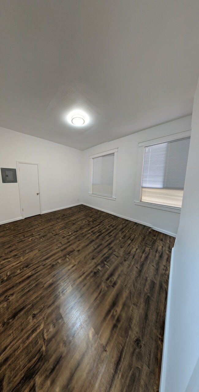 Building Photo - 1115 Stockton St
