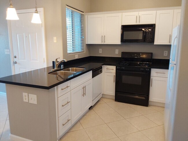 Foto del edificio - Awe-inspiring One Bedroom Unit for Rent