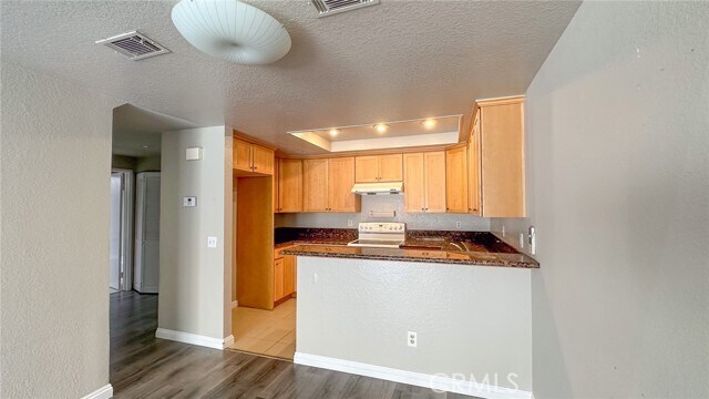 Building Photo - 55 Grenada St