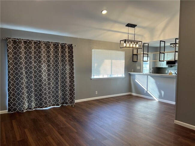 Building Photo - 7012 Colony Park Dr
