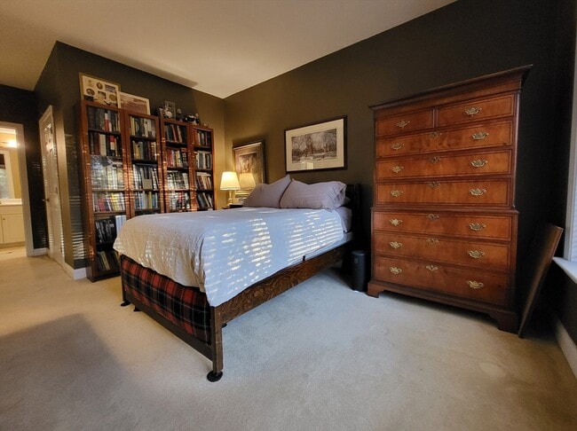 Building Photo - 295 Salem St