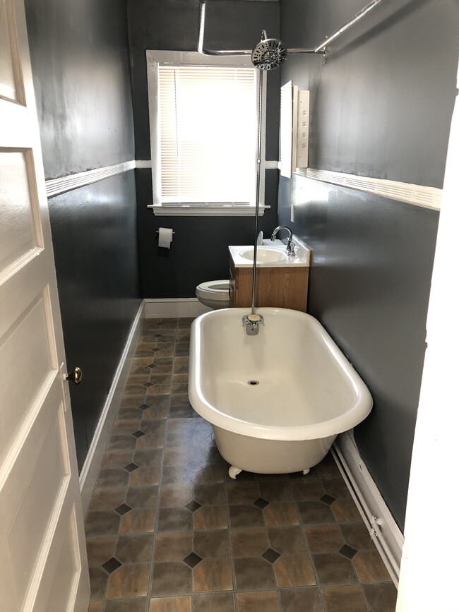 Bathroom - 159 David Street