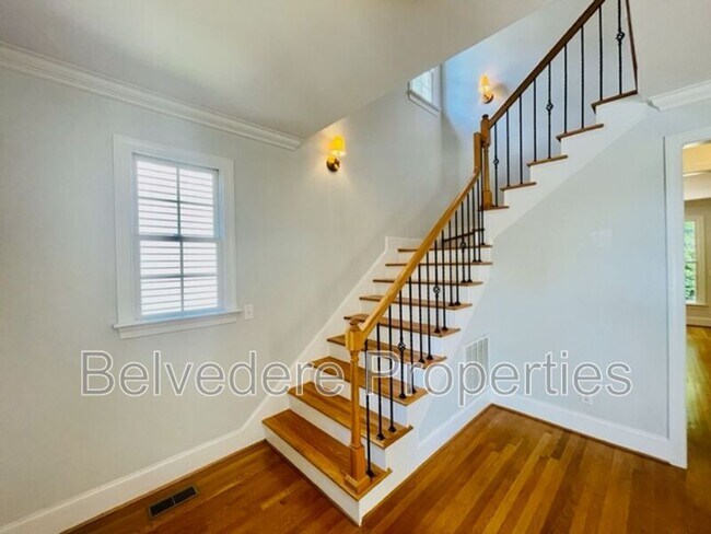 Building Photo - 4204 Peppervine Trail