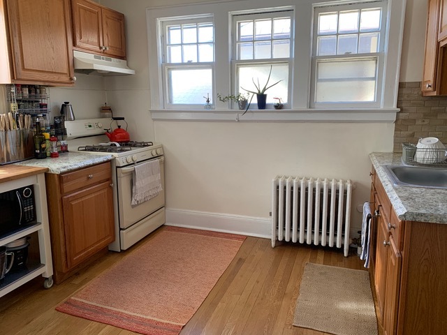 kitchen - 8 Circle Rd