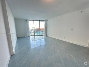 Building Photo - 335 S Biscayne Blvd