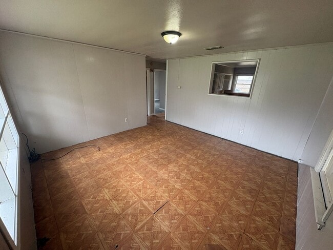 Building Photo - Bossier City!