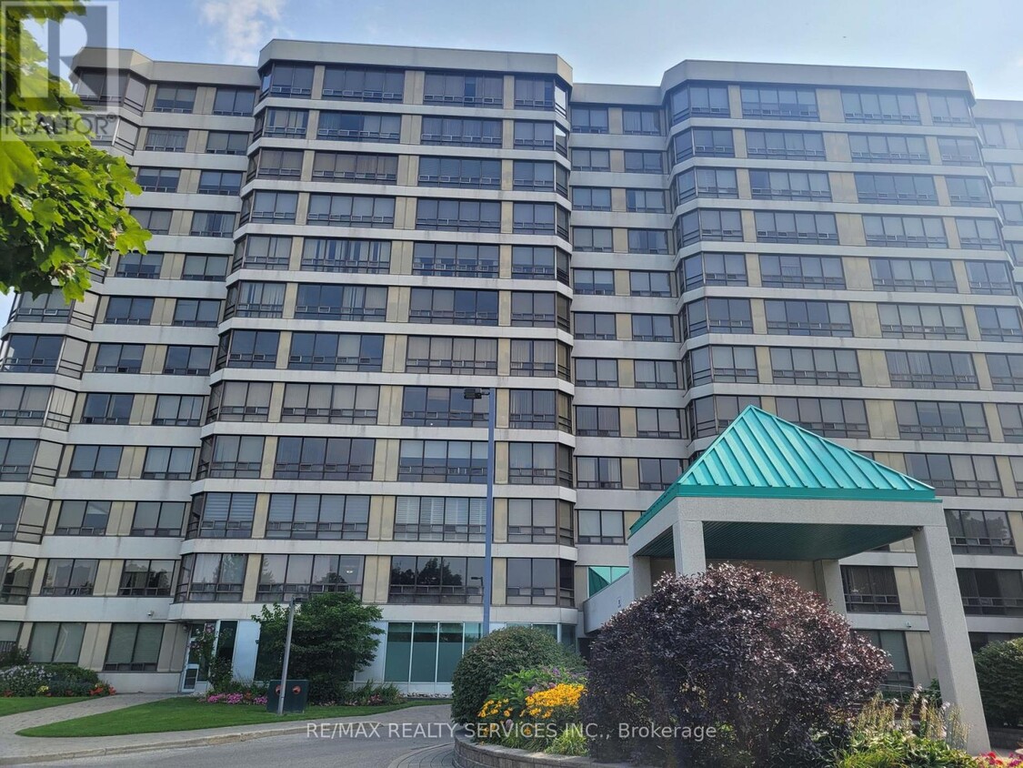 Primary Photo - 330-1330 Mill St S