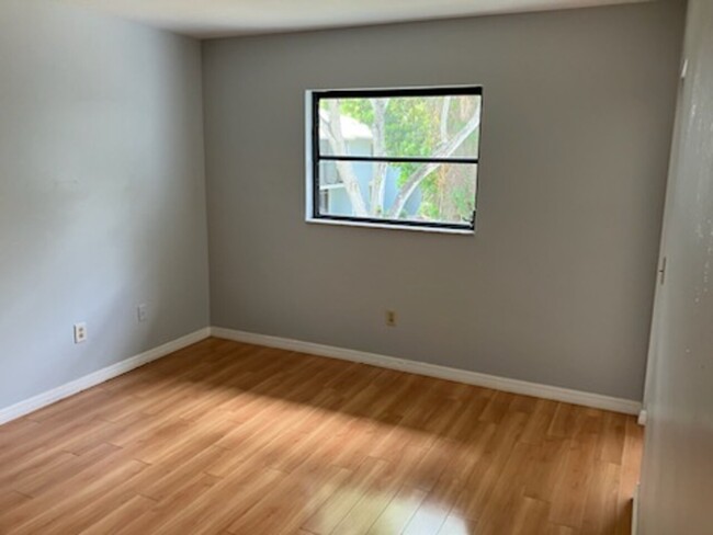 Foto del edificio - A- 119 Pine Haven