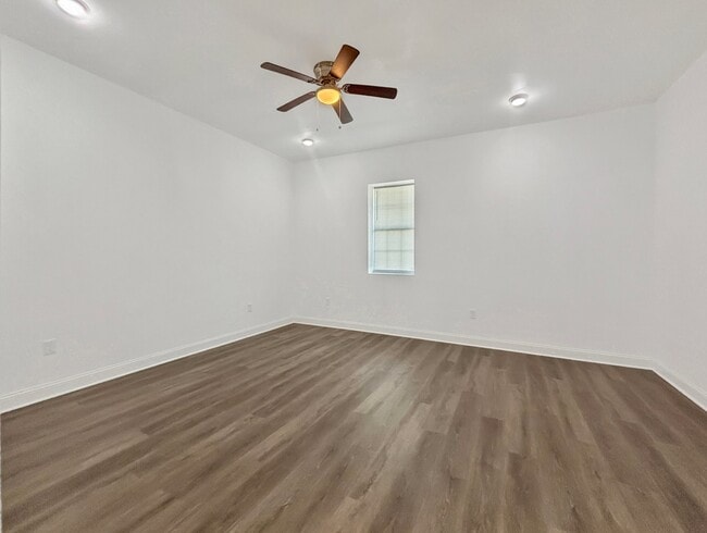 Building Photo - 4030 N Miro St