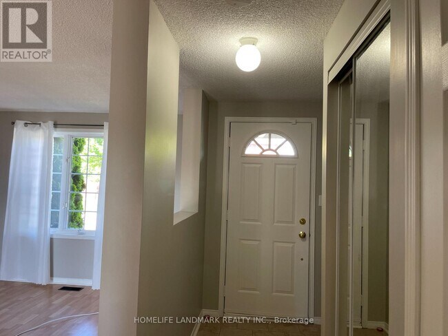 Building Photo - 53 Garibaldi Dr