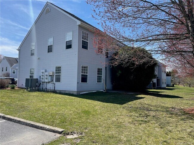 Building Photo - 31 Kensington Way