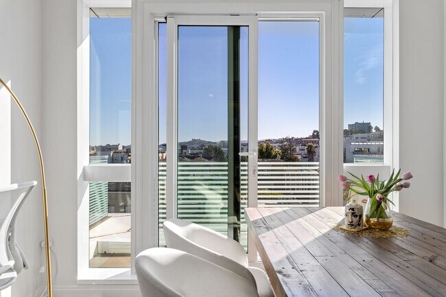 Foto del edificio - 555 Fulton St