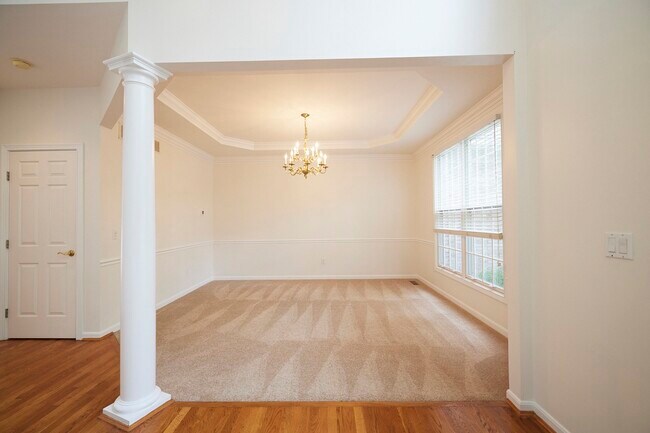 Building Photo - 9275 Johnston Ln