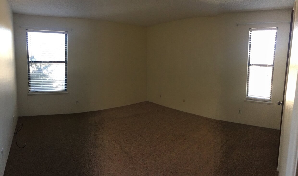 "Charming 1-Bedroom Condo with Cozy Fireplace in Aurora's Apple Tree East Community!" - "Charming 1-Bedroom Condo with Cozy Fireplace in Aurora's Apple Tree East Community!"