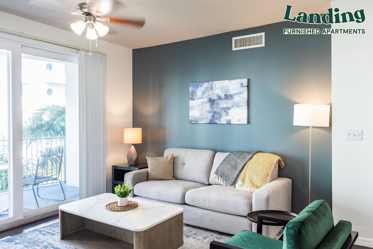 Fort Lauderdale, 
                        , –