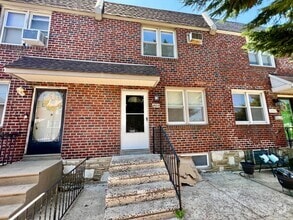 Building Photo - 4604 Oakmont St