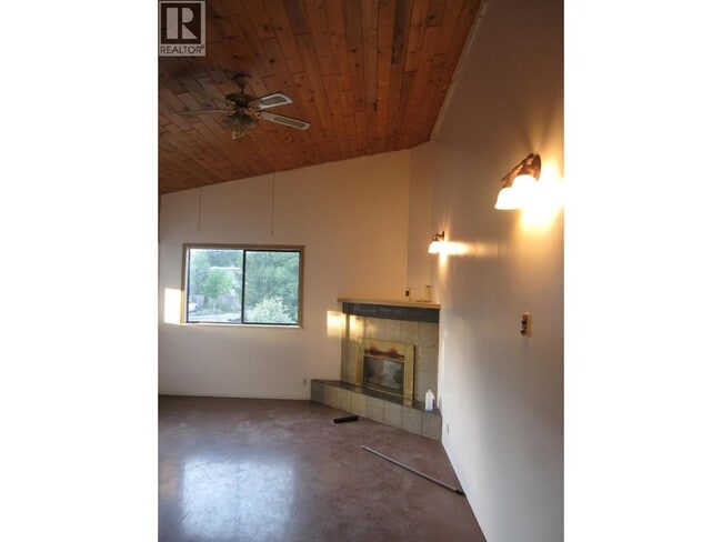 Building Photo - 2165 Prairie Ave